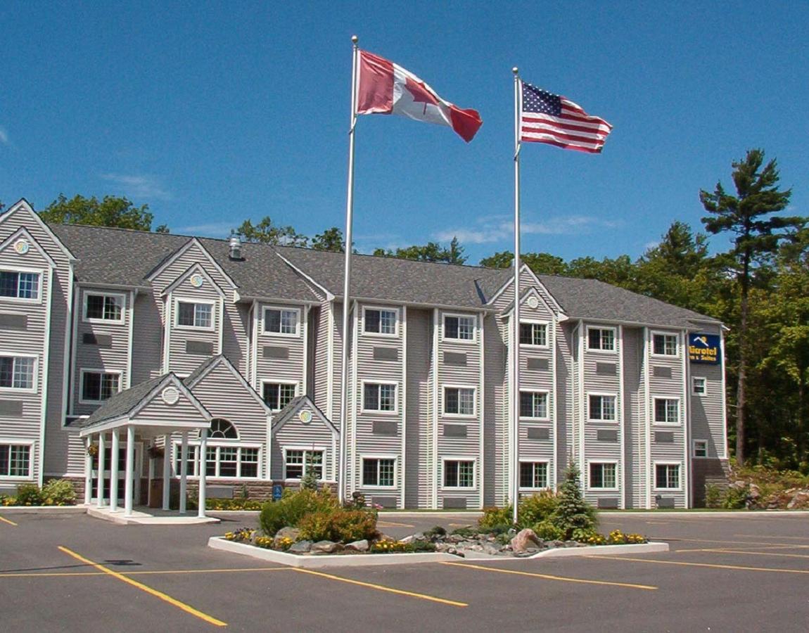 Parry Sound Inn And Suites ภายนอก รูปภาพ