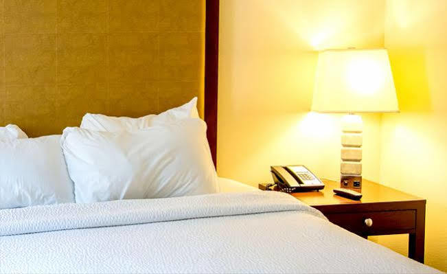 Parry Sound Inn And Suites ภายนอก รูปภาพ